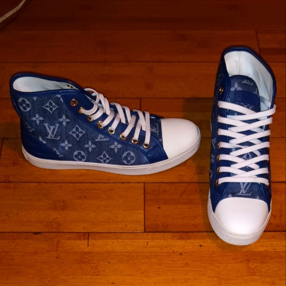100% AUTHENTIC LOUIS VUITTON Hi top Sneakers.Euro sz 40 Mens.Unisex